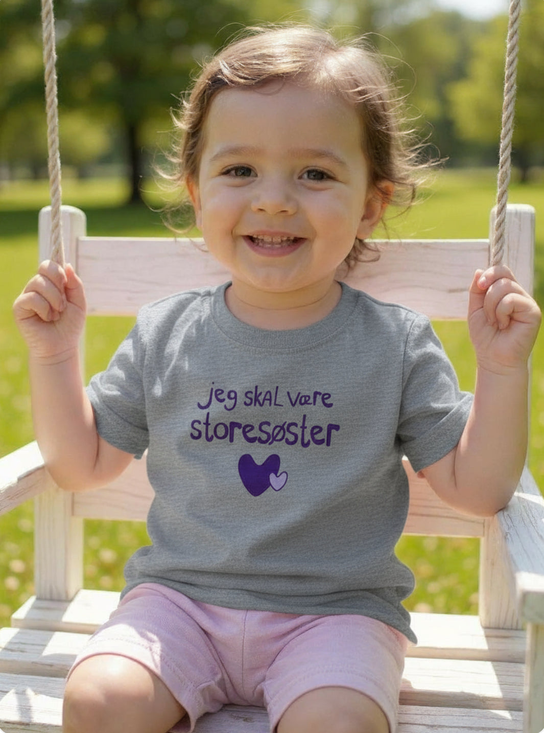 Jeg Skal Være Storesøster T-Shirt S/S Grå Med Lilla Hjerte Print