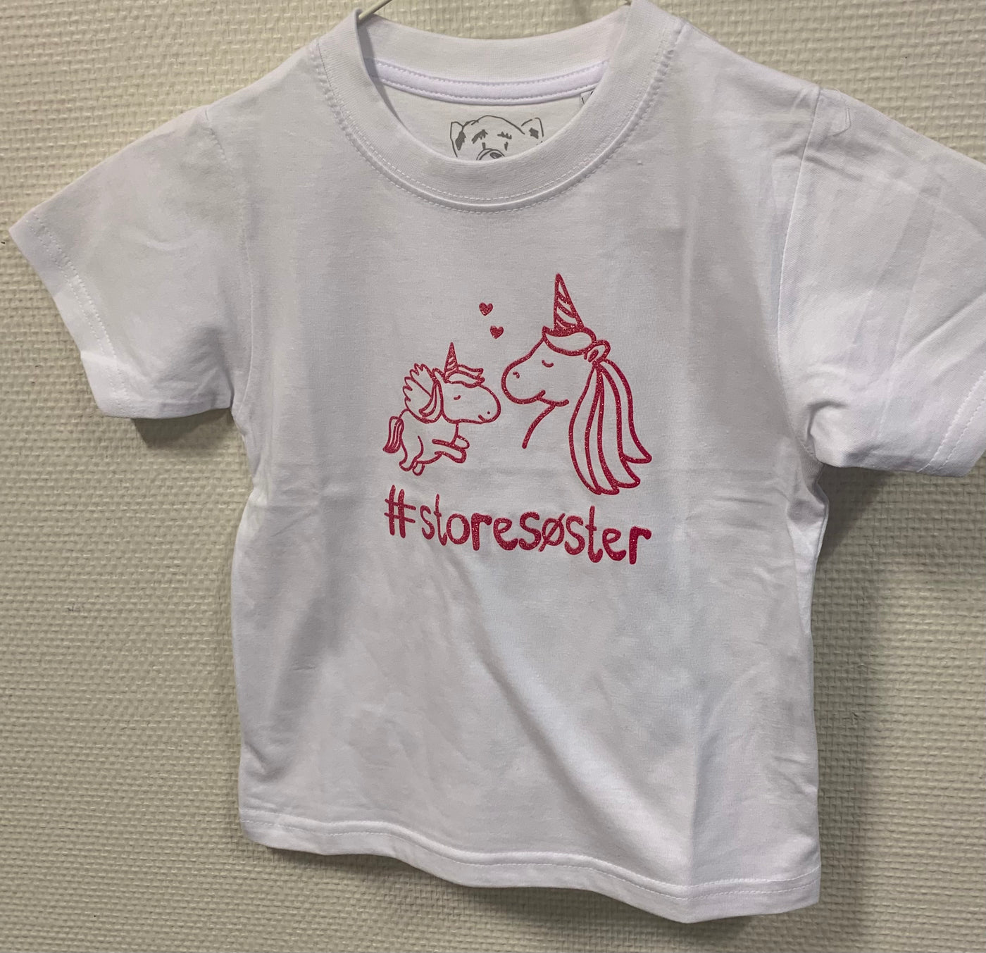 #Storesøster T-shirt S/S Enhjørning, Hvid Med Pink Krystalina