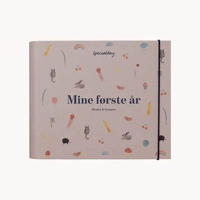 Barnets Bog - Mine Første År Album Rosa (Ny model)