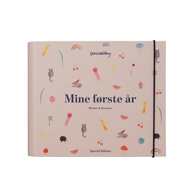 Barnets Bog - Mine Første År Album Rosa (Ny model)
