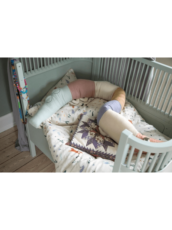 Sebra Strikket Pude, Sleepy Croc, Daydream