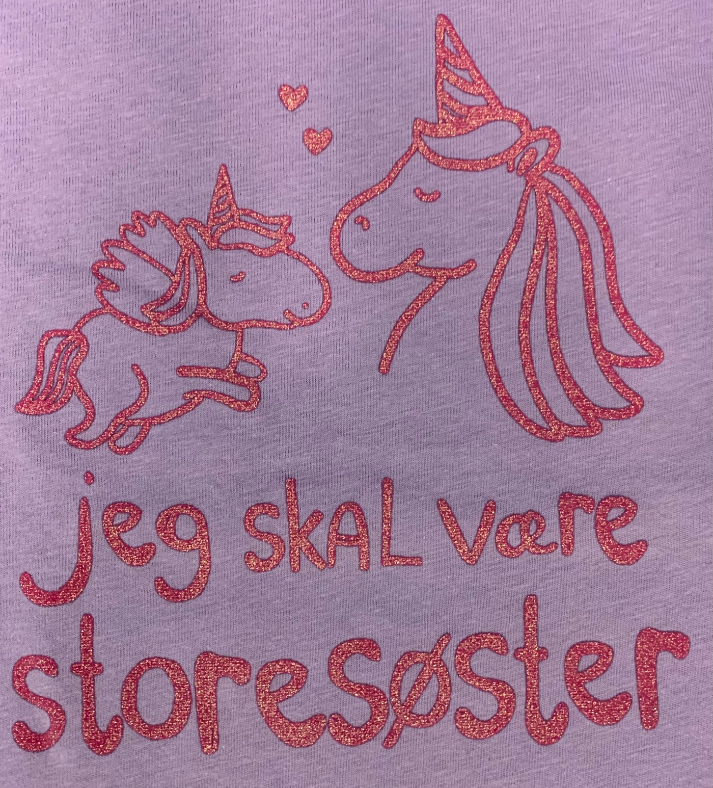 Jeg Skal Være Storesøster T-shirt S/S Enhjørning Lavender Med Pink Krystalina Tryk